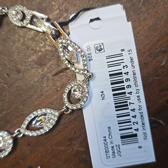 Givenchy Pave Crystal Orb Flex Bracelet - Rhodium NWT ✨️ - Picture 4 of 4